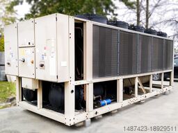York 787 kW.