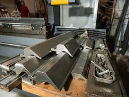 Hüttmann Werkzeugmaschinen GmbH Hüttmann Werkzeugmaschinen GmbH Hüttmann Werkzeugmaschinen GmbH