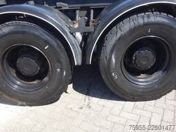 MAN TGA 33.430 waf hooklift,VOOR5.50 METER CONTAINE...