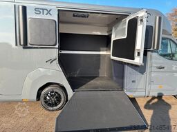 RENAULT Master STX 5 Sitzer Haras ex. Lang Automatik