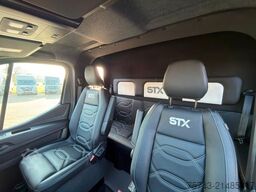 RENAULT Master STX 5 Sitzer Haras ex. Lang Automatik