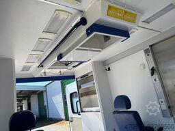 MERCEDES-BENZ Sprinter 516 / RTW / Trage Liege