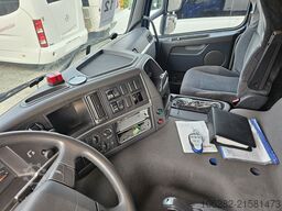 Volvo FM330 Multizone Lenk u. Kühlkoffer