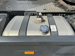 Mercedes-Benz Actros 1936