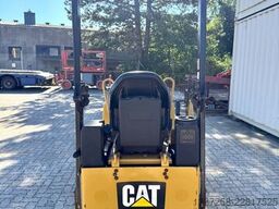 CATERPILLAR CB1.7 / 2019 BJ / 430 Stunden