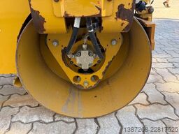 CATERPILLAR CB1.7 / 2019 BJ / 430 Stunden