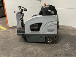 Nilfisk SW 4000 Aufstitzkehrmaschine