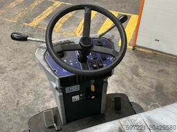 Nilfisk SW 4000 Aufstitzkehrmaschine