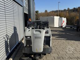 Nilfisk SW 4000 Aufsitzkehrmaschine