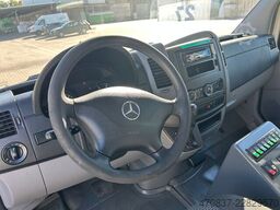 MERCEDES-BENZ Sprinter 316 / Trage Liege Rampe