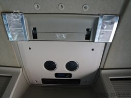 Volvo FH 460 8X2 20 FT CONTAINER TRANSPORT TRUCK