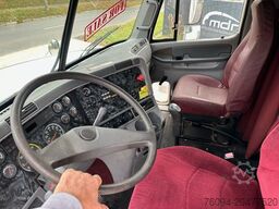 FREIGHTLINER Showtruck 6x4 Schlafkabine