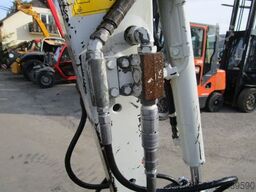 Takeuchi TB 216 - hydraulischer Schnellwechsler + 3 Löffel