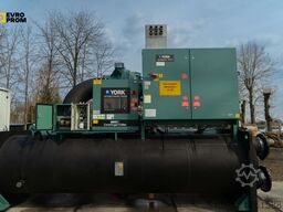 Used Industrial chiller YORK YK CF CG Q7 5CK F 2200 kW