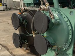 Used Industrial chiller YORK YK CF CG Q7 5CK F 2200 kW
