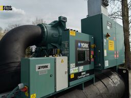 Used Industrial chiller YORK YK CF CG Q7 5CK F 2200 kW
