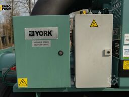 Used Industrial chiller YORK YK CF CG Q7 5CK F 2200 kW