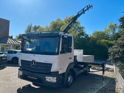MERCEDES-BENZ 821 Atego Pritsche mit HIAB 066D Kran