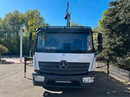 MERCEDES-BENZ 821 Atego Pritsche mit HIAB 066D Kran
