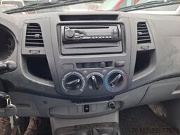 TOYOTA Hilux King cab  1. Hand