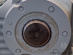 SEW-EURODRIVE KA87/T R57 DRN100LS4/V