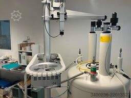 BRUKER 300 UltraShield