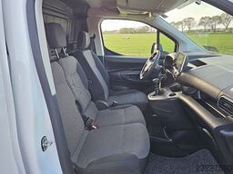 OPEL COMBO 1.5 airco, navi, zijdeur, pdc