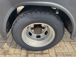 Ford TRANSIT **ESSENCE-PETROL**