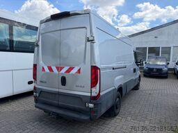 IVECO Daily Kasten AHK 3.5t L2H2 3 Sitzer