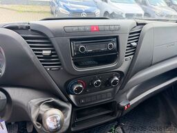 IVECO Daily Kasten AHK 3.5t L2H2 3 Sitzer