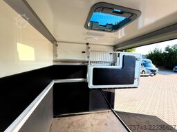 MERCEDES-BENZ STX Sprinter  GG 4,100KG  Haras Hengste