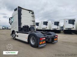VOLVO FH 500 XL i-ParkCool ACC Side Skirts