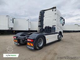 VOLVO FH 500 XL i-ParkCool ACC Side Skirts