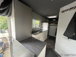 Mercedes-Benz Atego 818