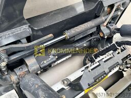 Bobcat T 76 + Laser Grader 244 cm