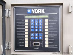 York 835 kW.