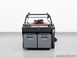 Hako Sweepmaster P800 - Benzin - 2017y