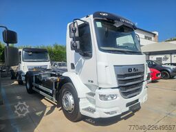 DAF XB 310 FA 18 t con scarrabile Palfinger