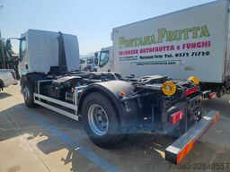 DAF XB 310 FA 18 t con scarrabile Palfinger