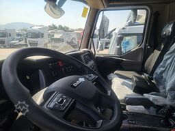 DAF XB 310 FA 18 t con scarrabile Palfinger