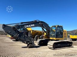 John Deere 245G