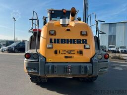 Liebherr L 556 / 5.574h / Waage / Zentralschmierung