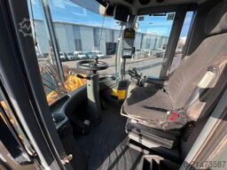 Liebherr L 556 / 5.574h / Waage / Zentralschmierung