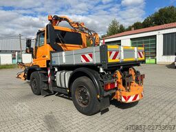 UNIMOG U 400 4x4 / Vario Pilot / Mulag / Mähausrüstung