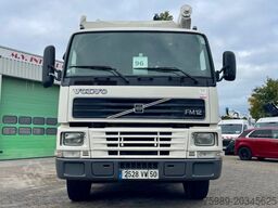 Volvo FM 12.380 8X4 SILO AUGER / AIR  GREAT CONDITION...
