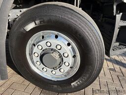 Renault C440 + HMF 2320 K3-- 3X EXT. + REMOTE + HAAKARM...