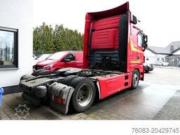 MERCEDES-BENZ Actros 1848 MegaSpace 3Pedale Retarder Hubplatte