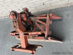 Chwytak mechaniczny do bloczków betonowy