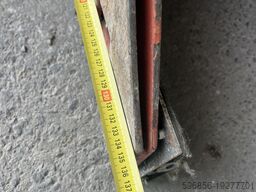 Chwytak mechaniczny do bloczków betonowy