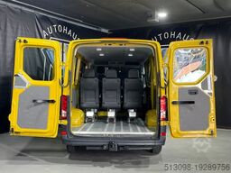 VOLKSWAGEN CRAFTER 2.0TDI 8 SITZER TEMP. KLIMA AHK 1.HAND
